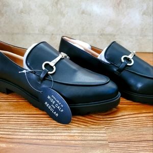 Inc. Buckle silver loafers 9us new